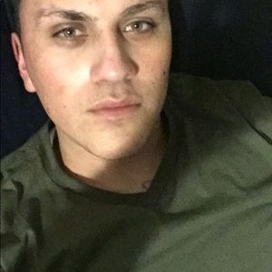 Meet your Posher, Manuel